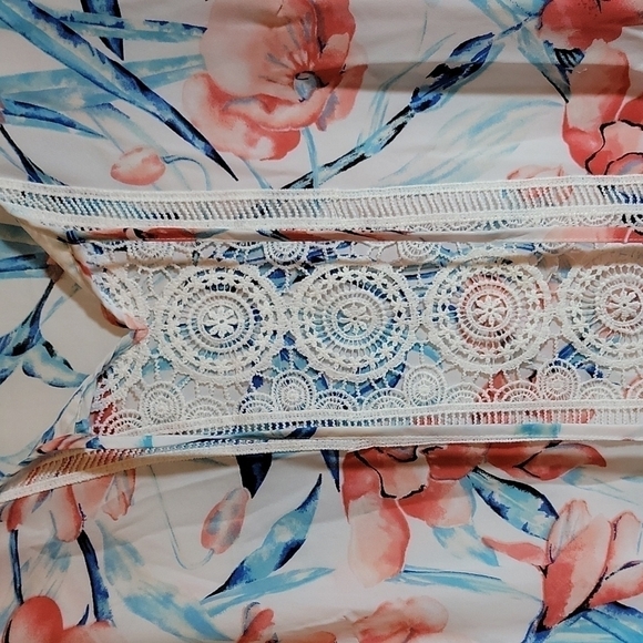 ZAC AND RACHEL 1X floral tunic - Picture 2 of 5